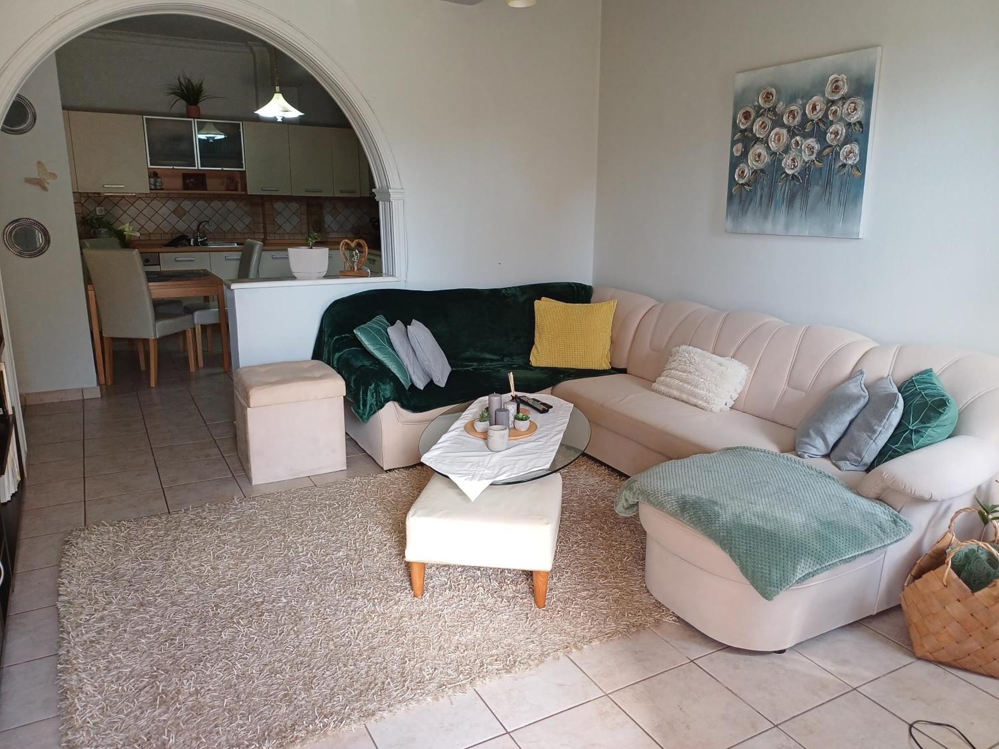 “Katerina'S Guest House” Kato Garouna Bagian luar foto